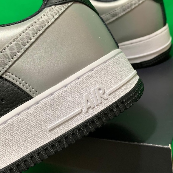 Nike Air Force 1 Silver Snake - New With Box - Picture 9 of 16